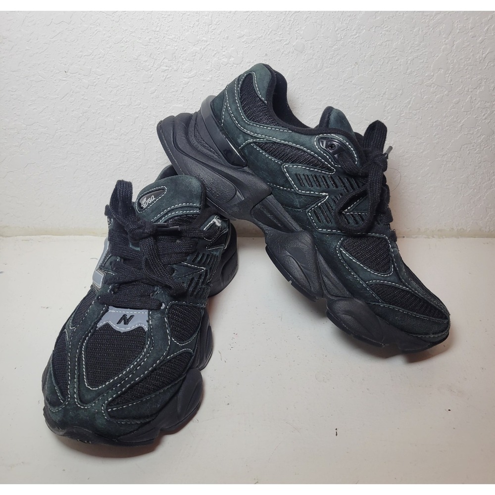 Women's Athletic New Balance Shoes 9060 Blacktop Dark Moss  Sneakers  Size 6